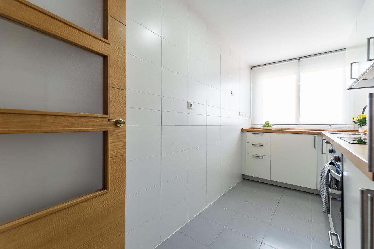 Modern Beach Apartment Valparaiso With Parking Malaga Luaran gambar
